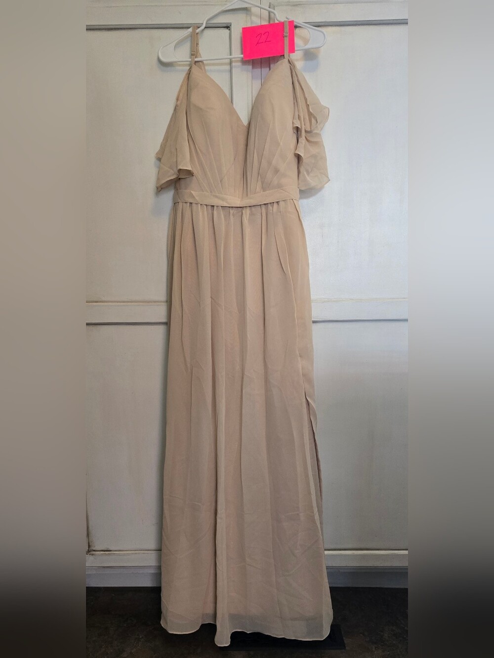 Elegant Cream V-Neck Maxi Dress